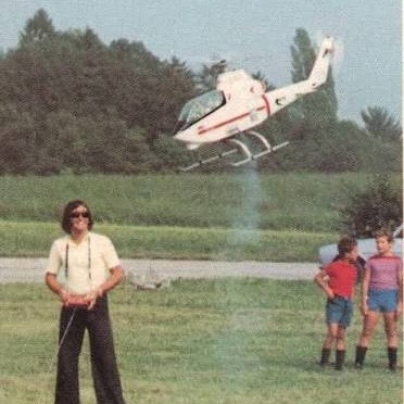 Dieter Schlüter with his Heli Baby